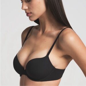 Skims Fits Everybody T-shirt Bra